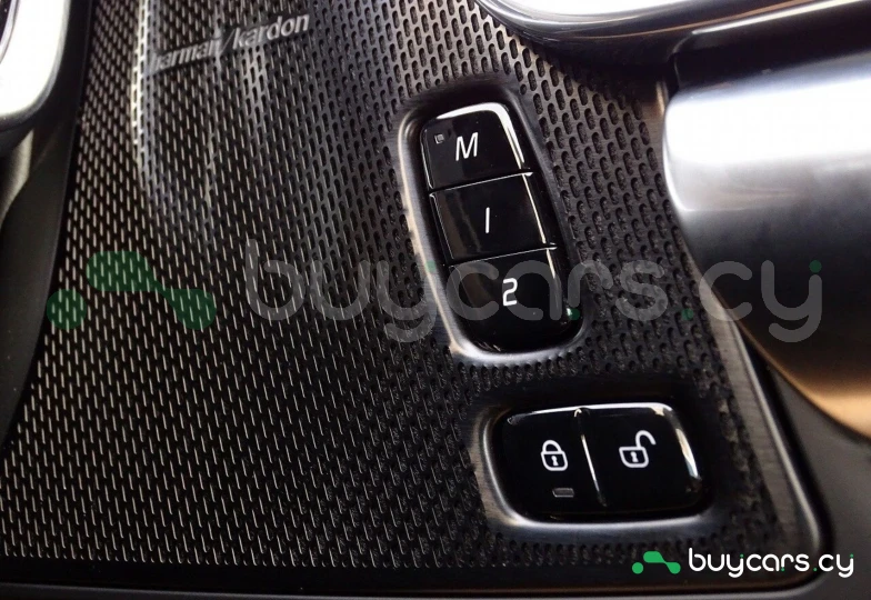 Volvo V90 Черный