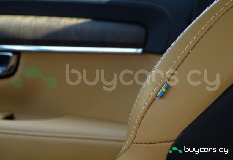 Volvo V90 Черный