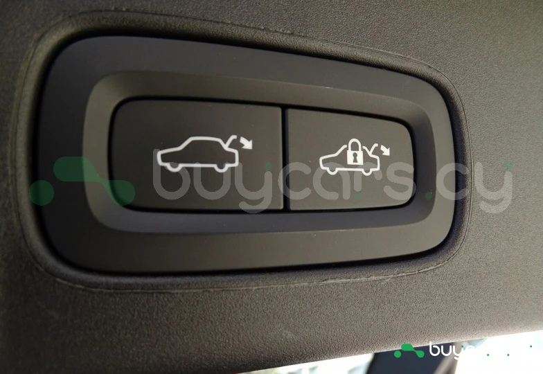 Volvo V90 Черный