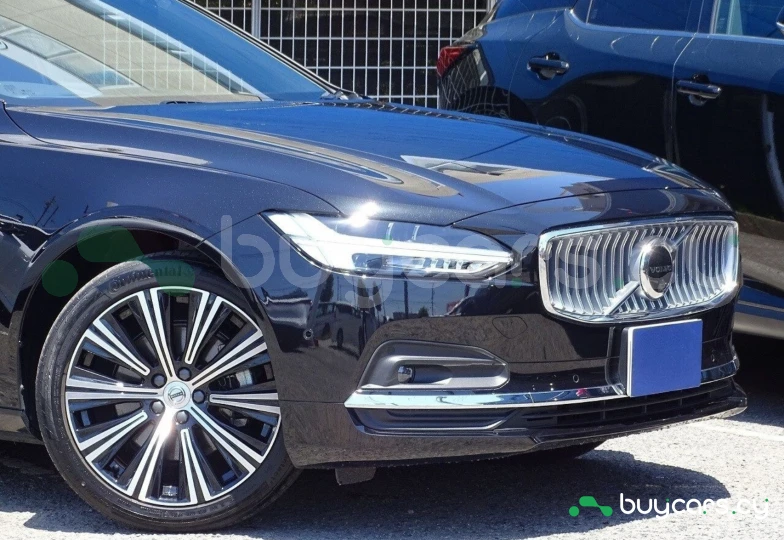 Volvo V90 Черный