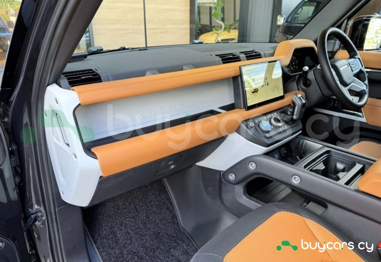 Land Rover Defender Grey