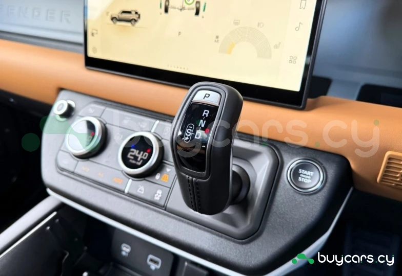 Land Rover Defender Grey