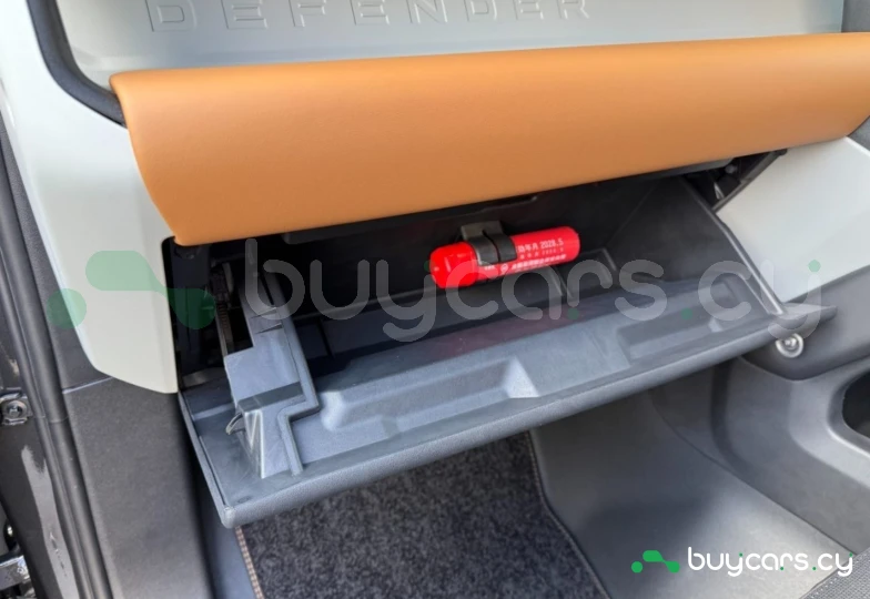 Land Rover Defender Grey