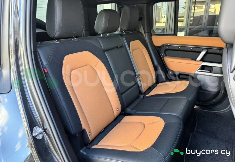 Land Rover Defender Grey