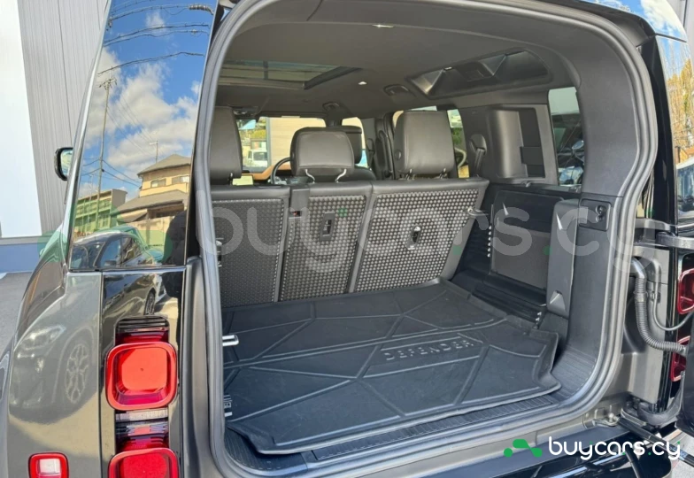 Land Rover Defender Grey