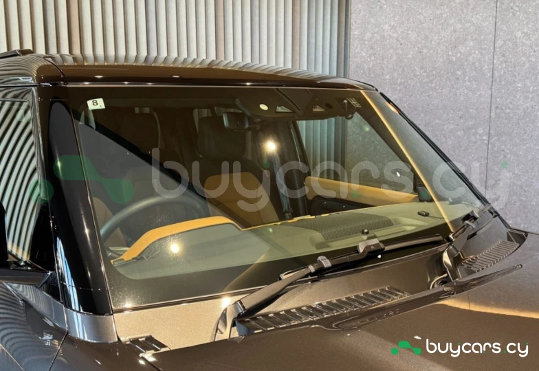 Land Rover Defender Grey