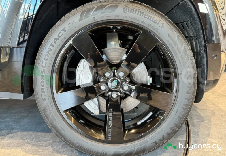 Land Rover Defender Grey