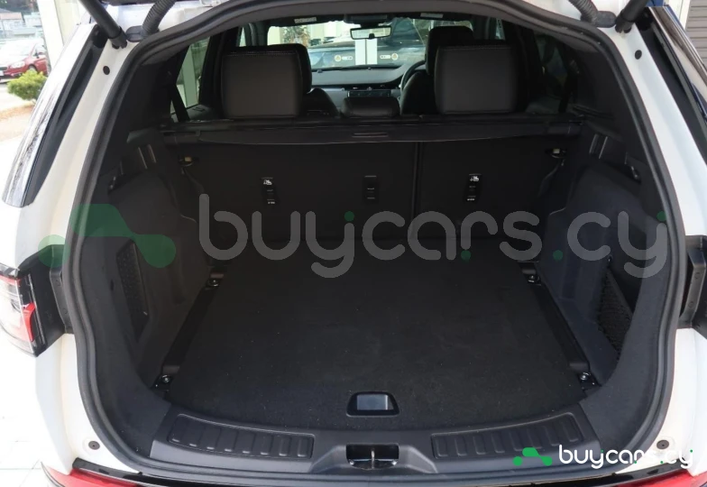 Land Rover Discovery Sport White