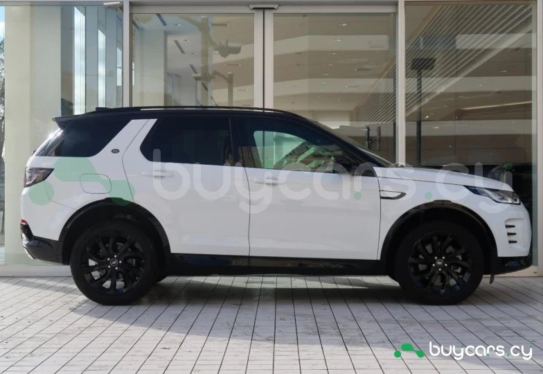 Land Rover Discovery Sport White