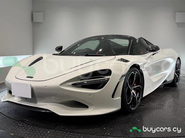 McLaren 750S Белый