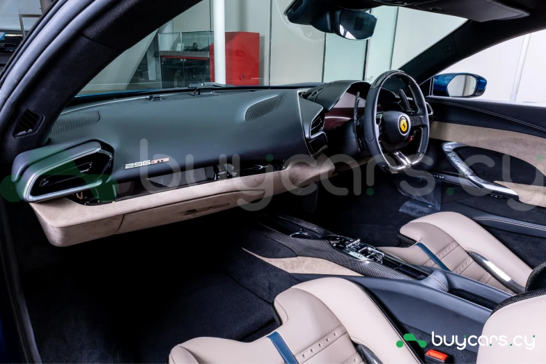 Ferrari 296 Синий