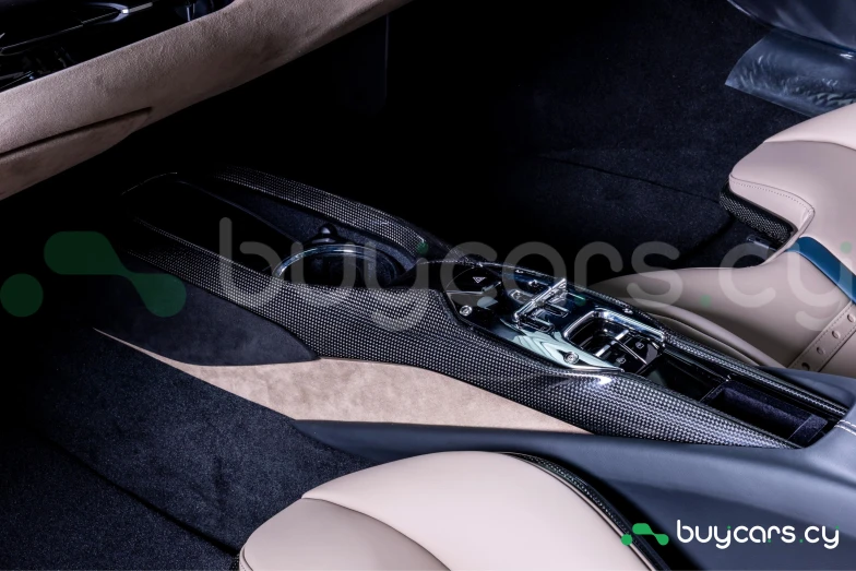 Ferrari 296 Синий