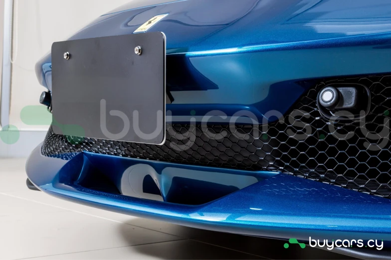 Ferrari 296 Синий