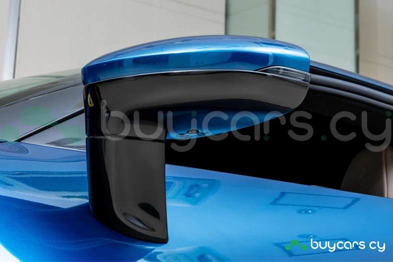 Ferrari 296 Синий