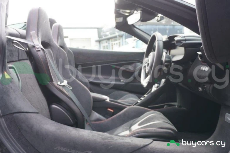 McLaren 750S Серый