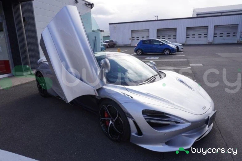 McLaren 750S Серый