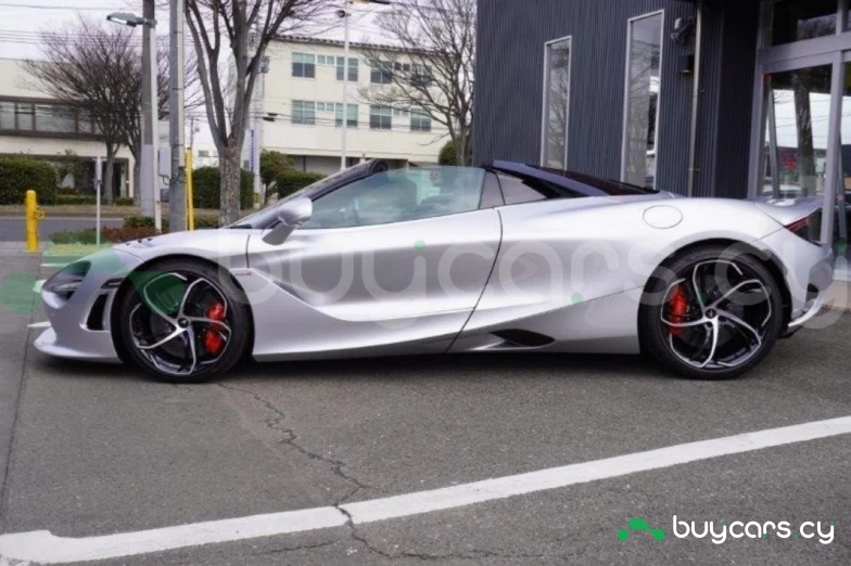 McLaren 750S Серый