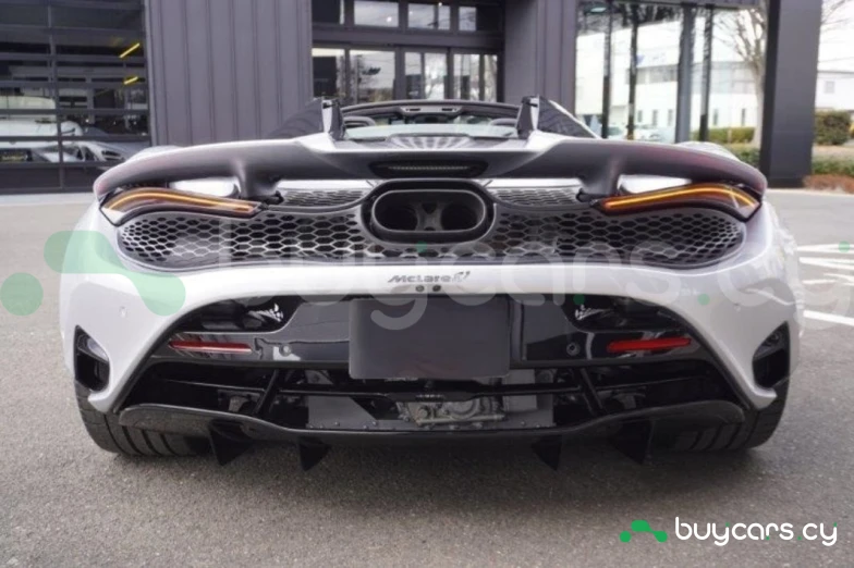 McLaren 750S Серый