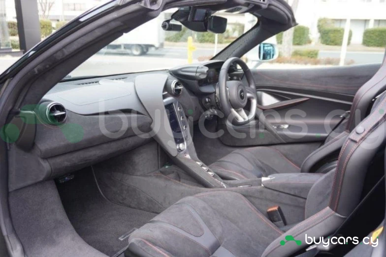 McLaren 750S Серый