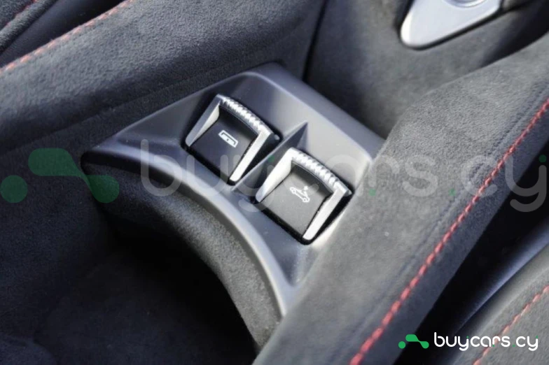 McLaren 750S Серый