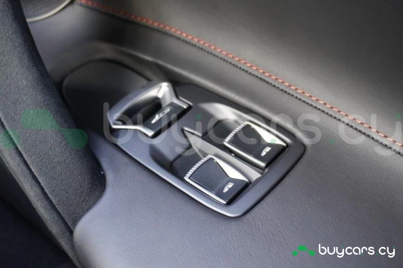 McLaren 750S Серый