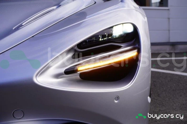 McLaren 750S Серый