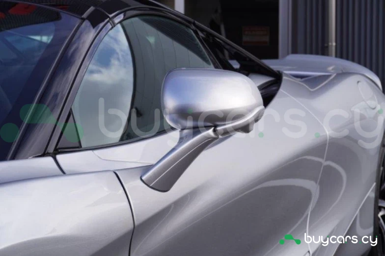 McLaren 750S Серый