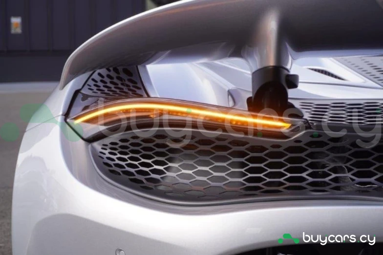 McLaren 750S Серый