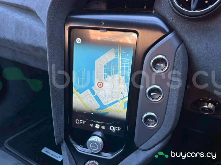 McLaren 750S Зеленый