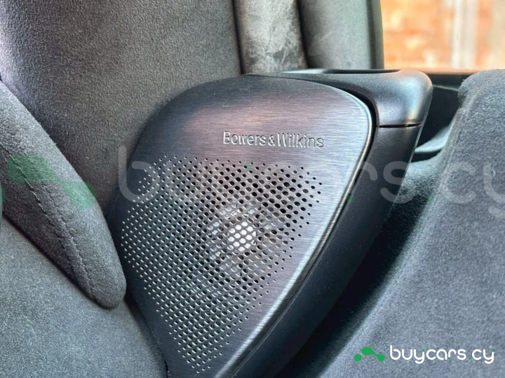 McLaren 750S Зеленый