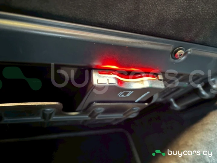 McLaren 750S Зеленый