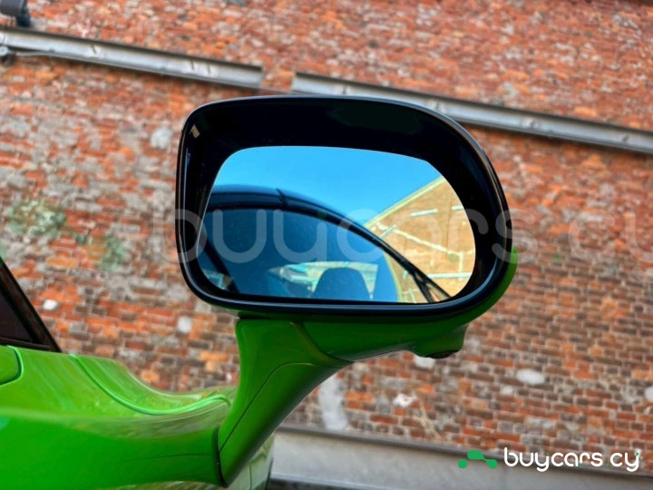 McLaren 750S Зеленый