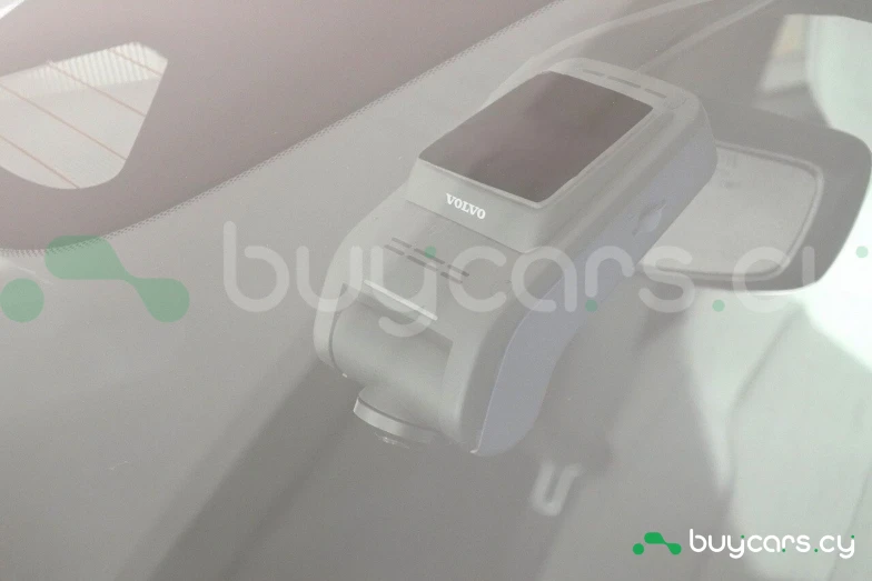 Volvo C40 Зеленый