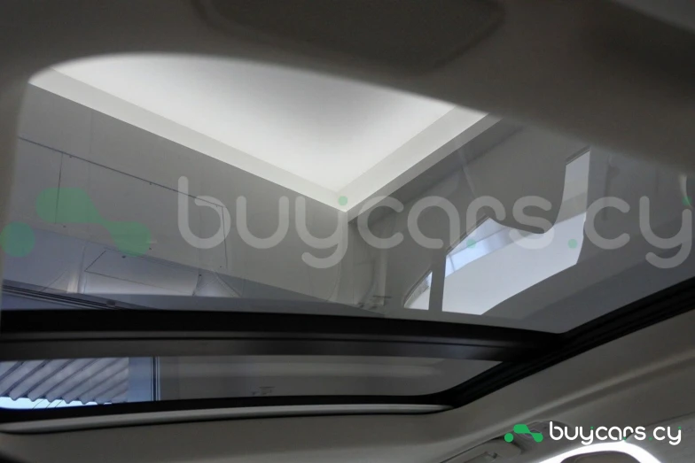 Volvo S60 Белый