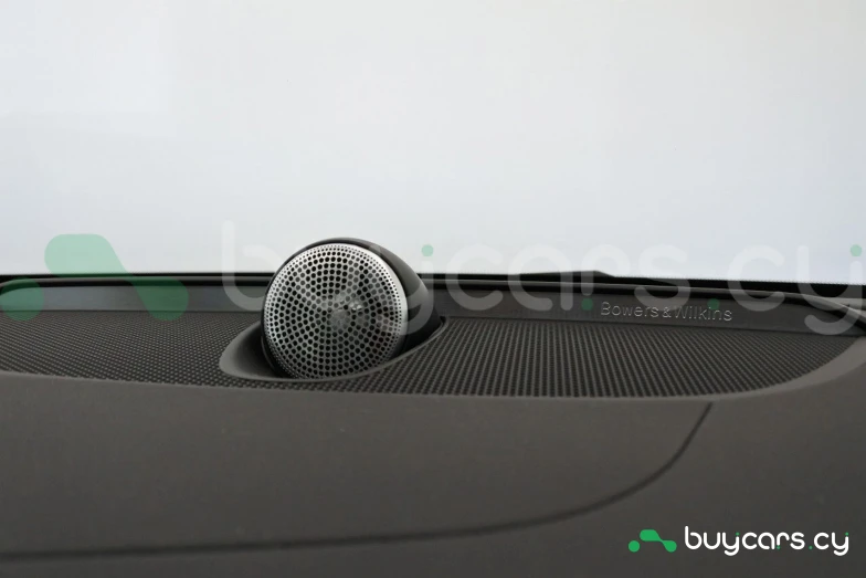 Volvo S60 Белый