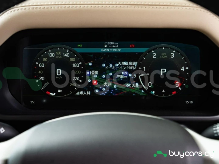 Land Rover Defender Белый