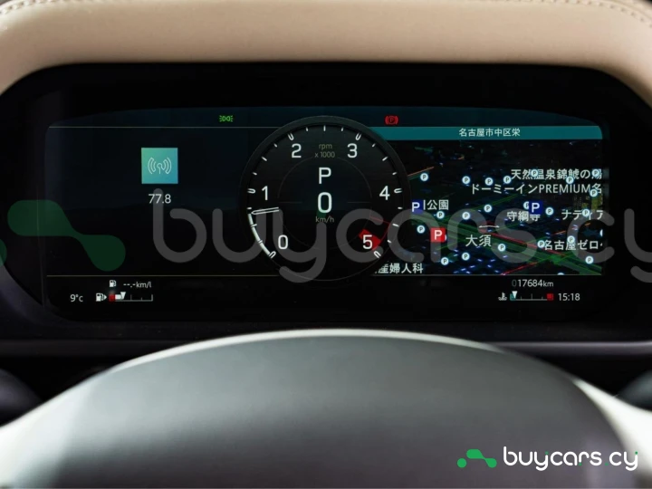 Land Rover Defender Белый