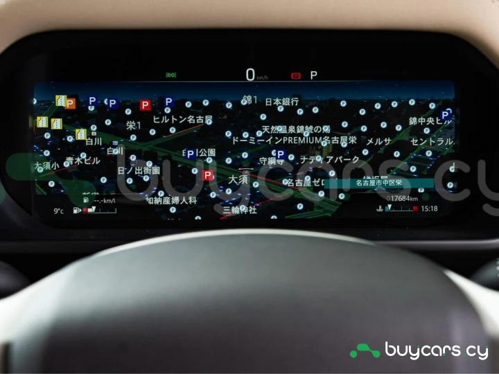 Land Rover Defender Белый