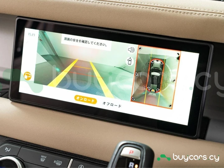 Land Rover Defender Белый