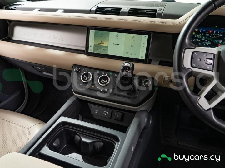 Land Rover Defender Белый