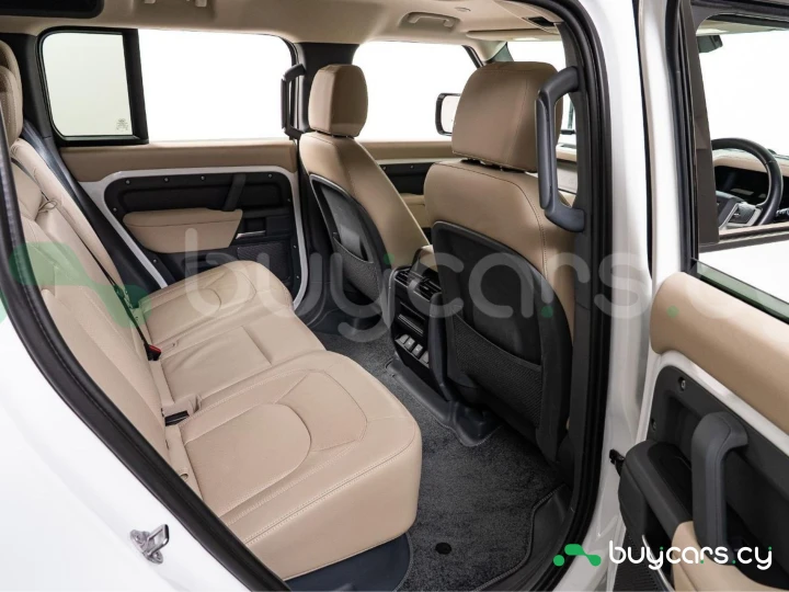 Land Rover Defender Белый