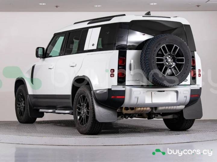 Land Rover Defender Белый