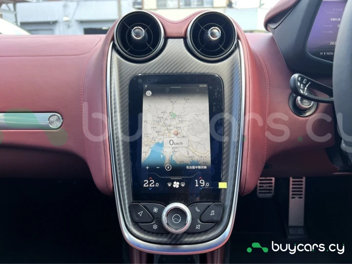 McLaren GT Красный