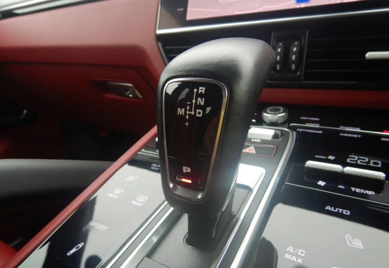 Porsche Cayenne Platinum Edition Tiptronic S, 2022 - 17