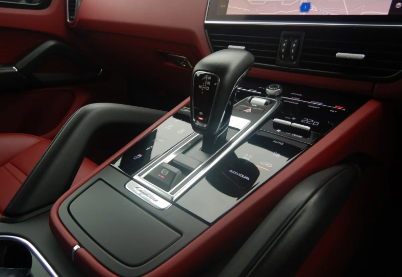 Porsche Cayenne Platinum Edition Tiptronic S, 2022 - 18
