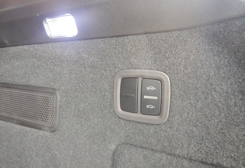 Porsche Cayenne Platinum Edition Tiptronic S, 2022 - 25
