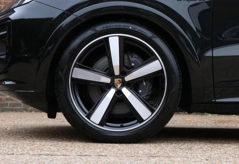 Porsche Cayenne S E-Hybrid, 2024 - 19