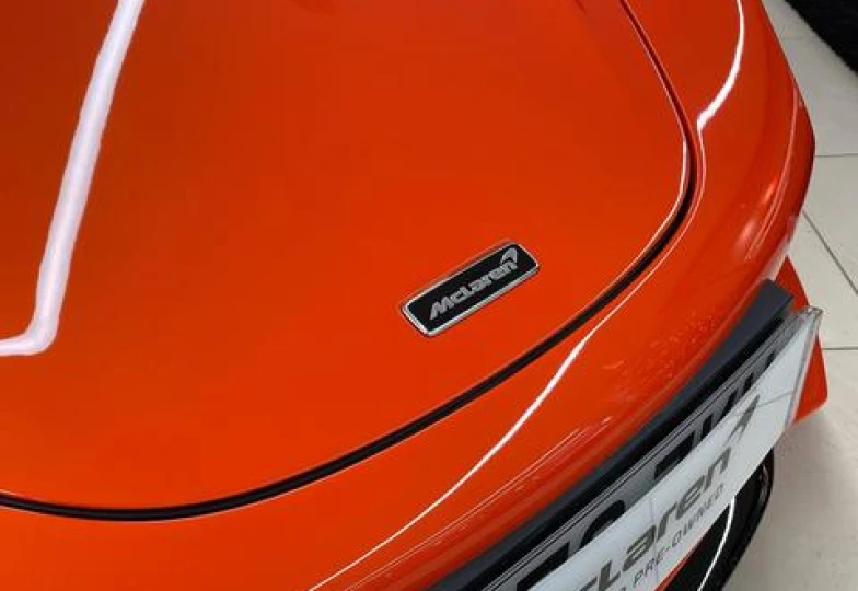 McLaren 750S Оранжевый