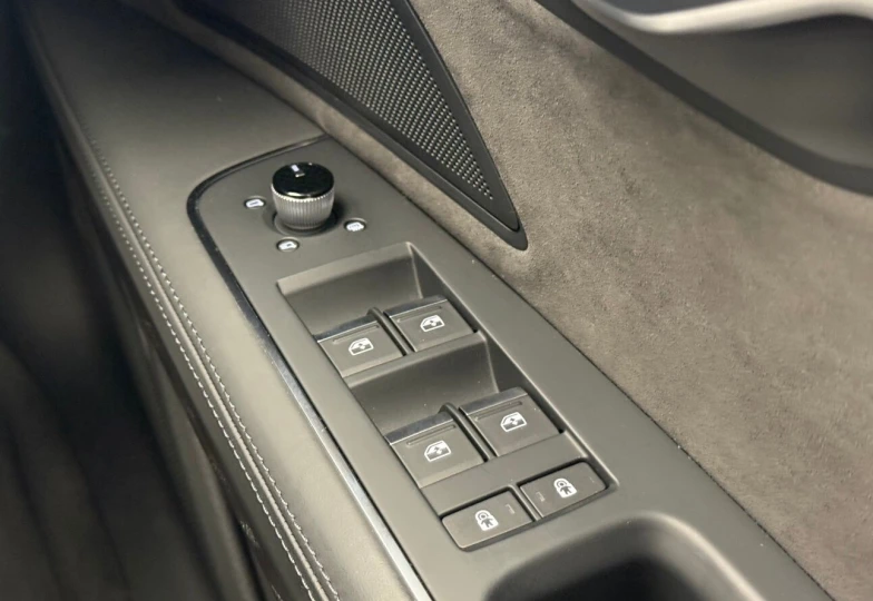 Audi A8 55 TFSI quattro, 2021 - 24