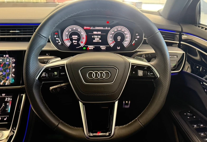 Audi A8 55 TFSI Quattro, 2022 - 12